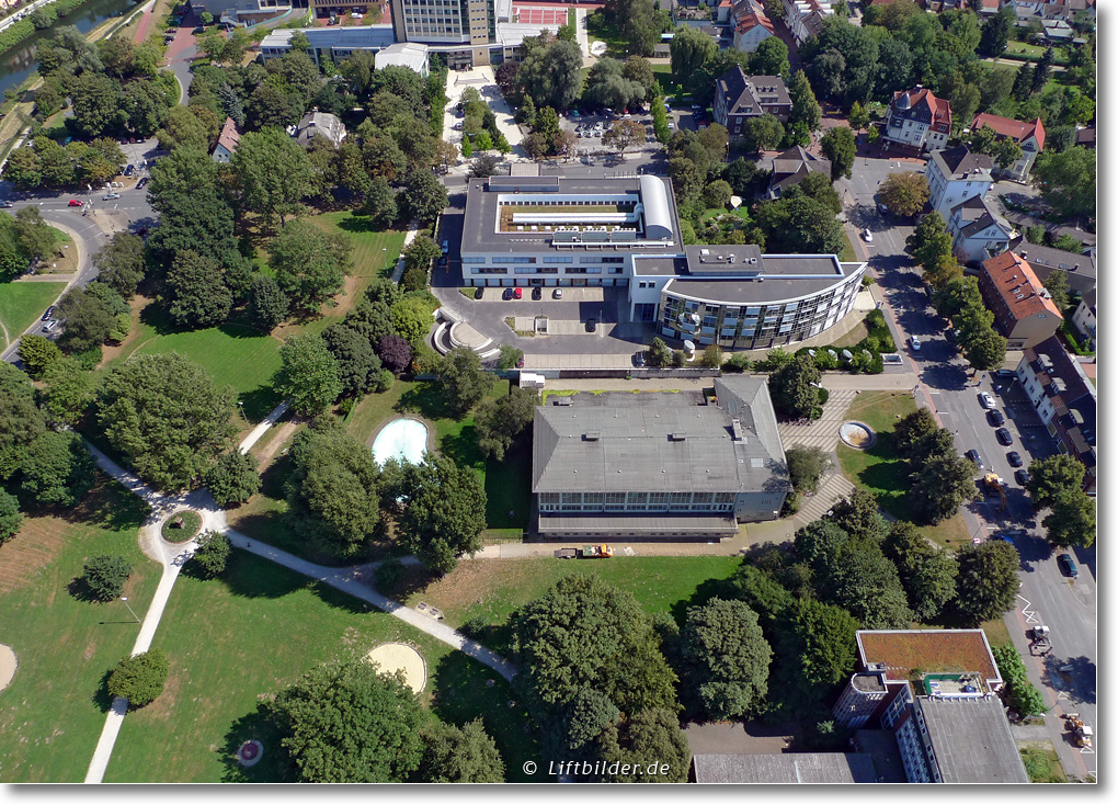 Luftbild Stadtbad und Sparkasse L&uuml;nen 